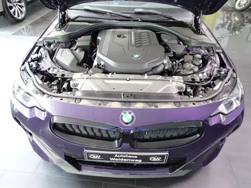 Car image 27