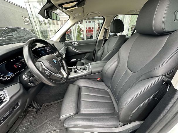 BMW X5 45e xDrive 290 kW image number 40