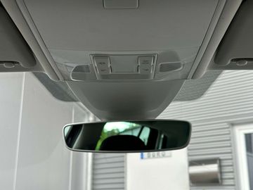 Car image 41