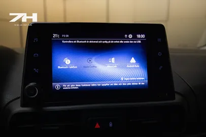 Car image 17