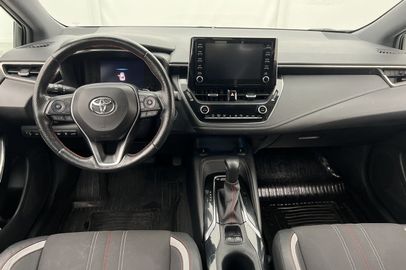 Car image 14