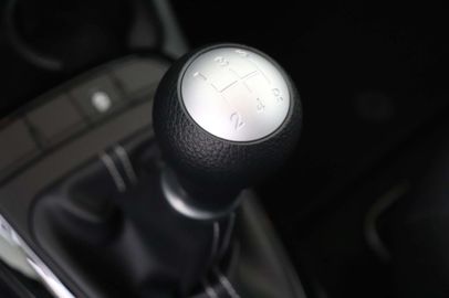 Car image 35