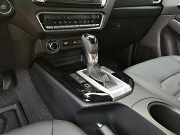 Car image 33