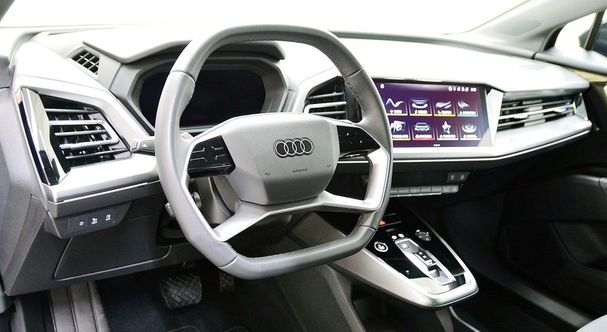 Audi Q4 45 quattro e-tron S tronic S-line 195 kW image number 15