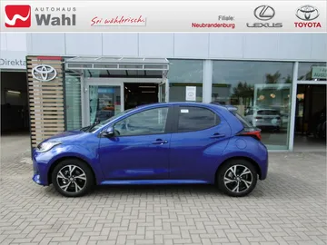 Car image 5