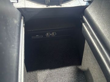 Car image 41