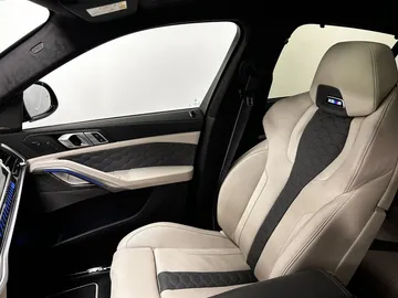 Car image 47
