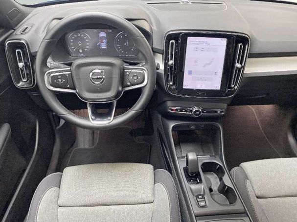 Volvo XC40 T2 Core 95 kW image number 12