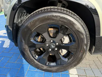 Car image 29