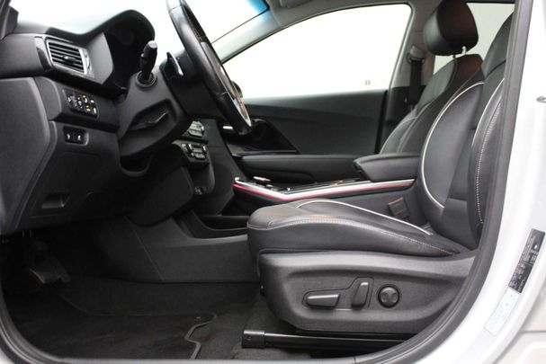 Kia Niro e 64 kWh 150 kW image number 22