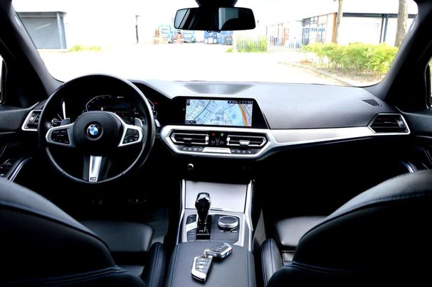 BMW 330 185 kW image number 27