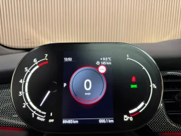 Car image 39