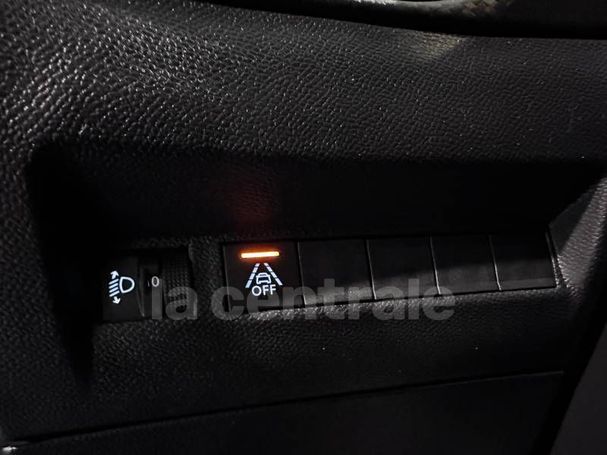 Peugeot 2008 PureTech 130 96 kW image number 22