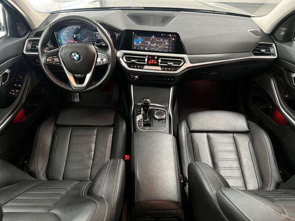 BMW 320d Touring Luxury Line 140 kW image number 12