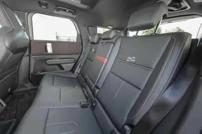 Car image 23