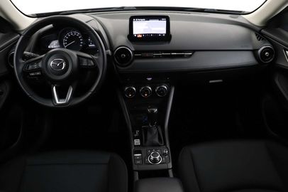 Car image 16