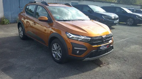 Car image 2