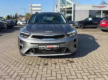 Car image 29