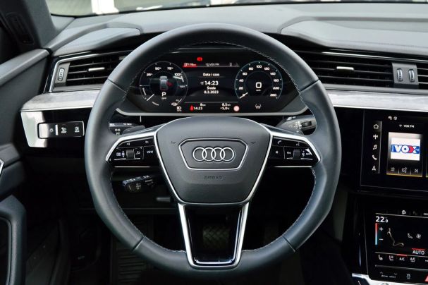 Audi e-tron 250 kW image number 29