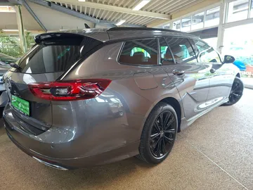 Car image 39