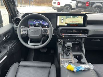 Car image 26