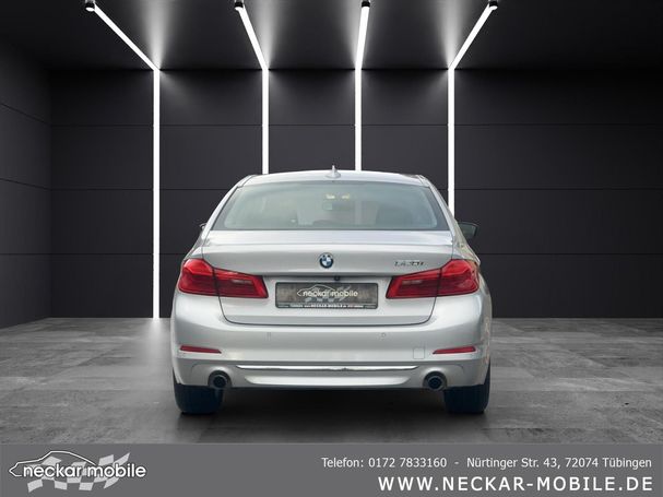 BMW 520i Luxury Line 135 kW image number 6