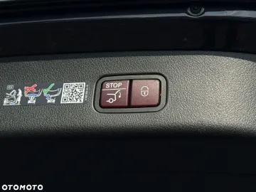 Car image 38