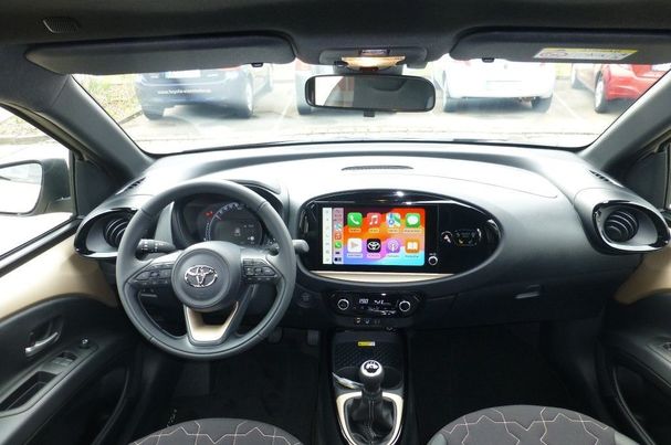 Toyota Aygo X 53 kW image number 3