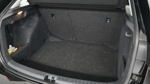 Car image 36