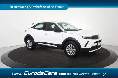 Car image 4