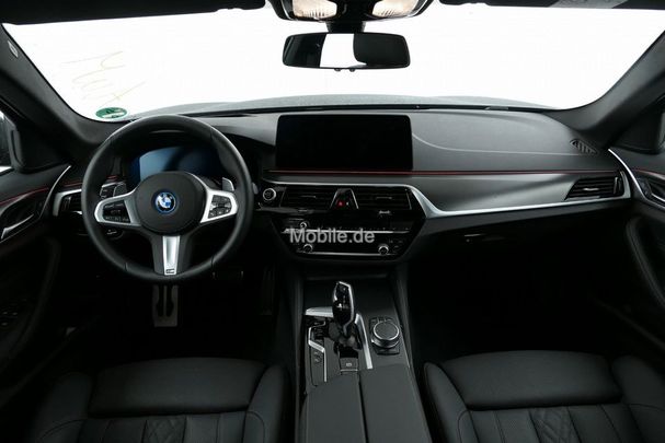 BMW 530 Touring xDrive 215 kW image number 6