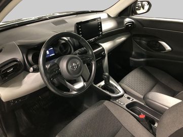 Car image 14