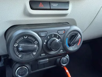 Car image 35