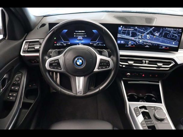 BMW 320 122 kW image number 12