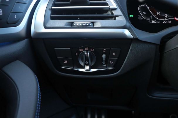 BMW iX3 210 kW image number 36