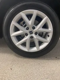 Car image 24