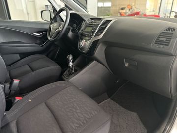 Car image 15