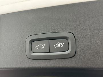 Car image 43