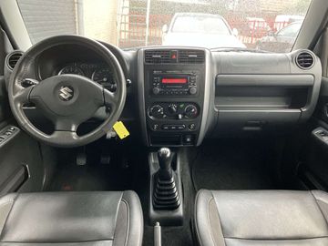 Car image 14