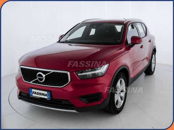 Volvo XC40 T3 Momentum 120 kW image number 1