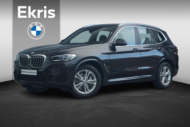 BMW X3 xDrive30e 215 kW image number 1