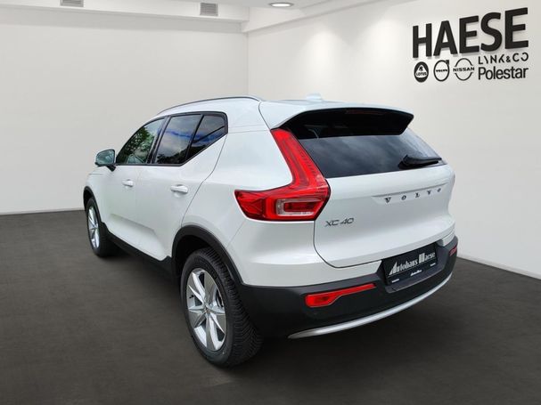 Volvo XC40 B3 Core 120 kW image number 7