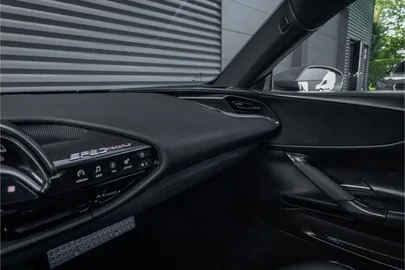 Car image 45