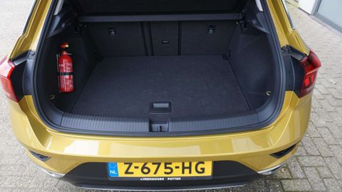 Car image 29