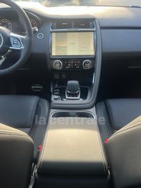 Car image 33