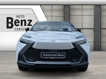 Car image 3