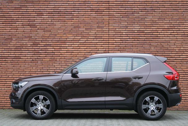 Volvo XC40 T3 T8 120 kW image number 9