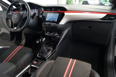 Car image 10