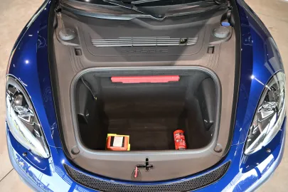 Car image 40