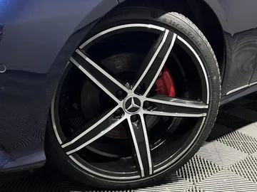 Car image 32